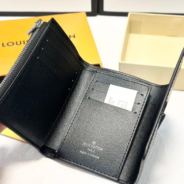 LOUIS VUITTON TWIST COMPACT WALLET BLACK 12CM M64414