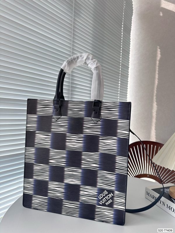 LOUIS VUITTON SAC PLAT BLUE 40CM