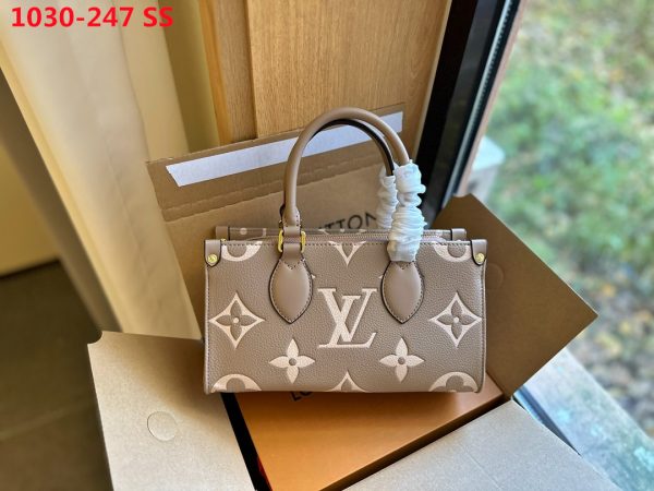 LOUIS VUITTON ONTHEGO EAST WEST BAG BEIGE 25CM M23641