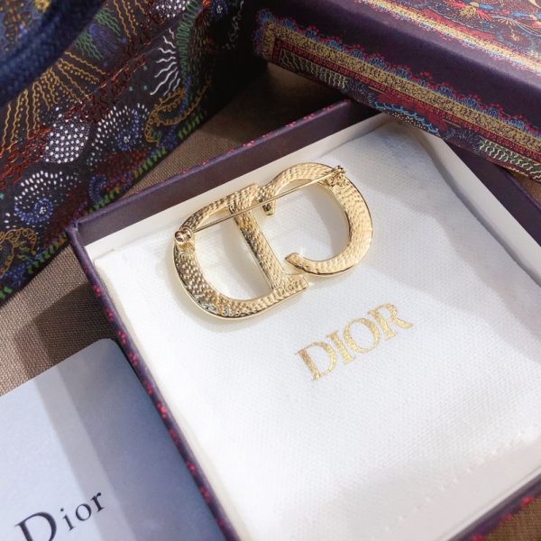 DIOR CD BROOCH GOLD