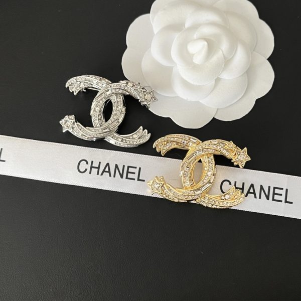 CHANEL CC BROOCH GOLD WITH STONES ATTACHED AND TWO STARS