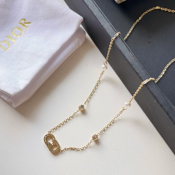 DIOR CD LOGO PEARL NECKLACE