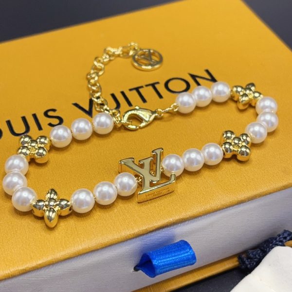 LOUIS VUITTON MY LV PEARL BRACELET M1129A