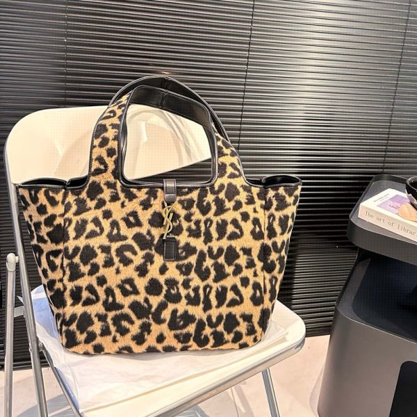 SAINT LAURENT LE 5 À 7 BEA IN PONY HAIR LEATHER LEOPARD 31CM 763435AAD0N2063