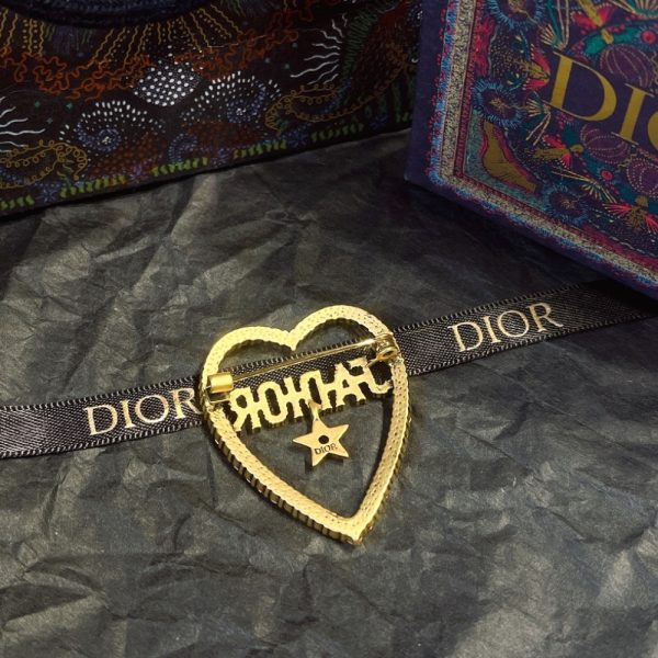 DIOR JADIOR HEART BROOCH WITH A STAR