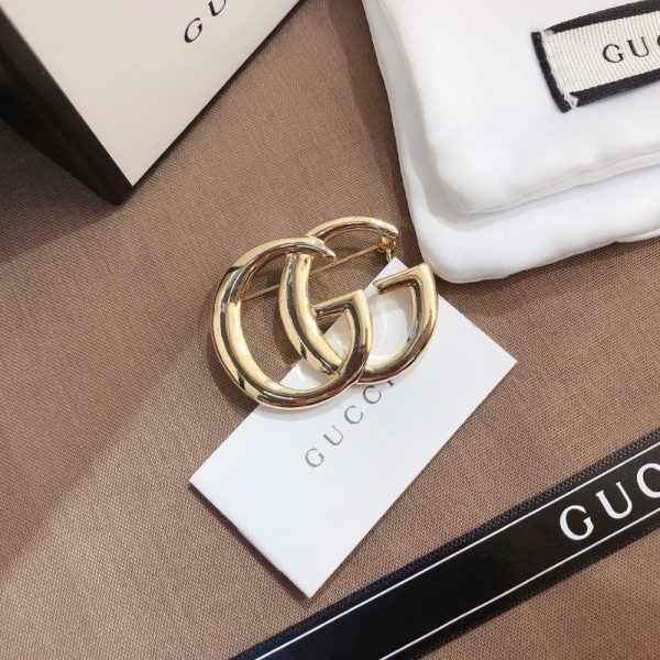 GUCCI GG BROOCH GOLD