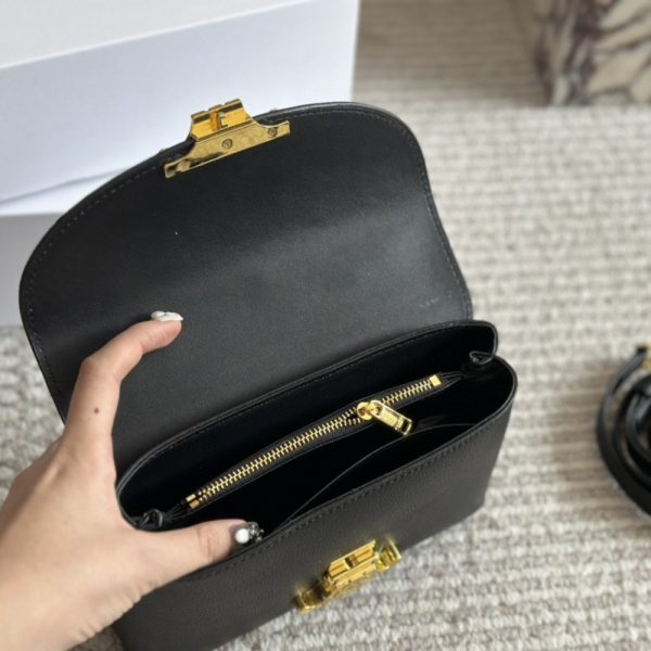 CELINE MEDIUM NINO BAG IN SUPPLE CALFSKIN BLACK 20CM 117523FXK 38NO