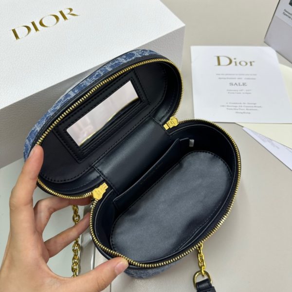 DIOR 30 MONTAIGNE MINI VANITY CASE BLUE DENIM 17CM S2332UDCE M49E