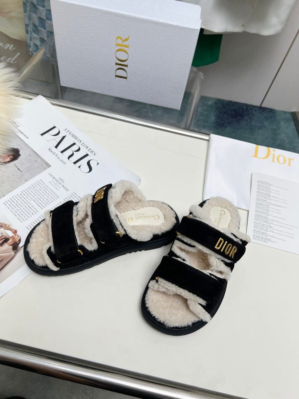 DIOR DIORACT SLIDE SUEDE GOATSKIN BLACK KCO105SKU S900