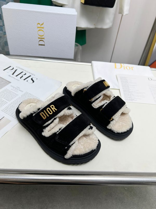 DIOR DIORACT SLIDE SUEDE GOATSKIN BLACK KCO105SKU S900