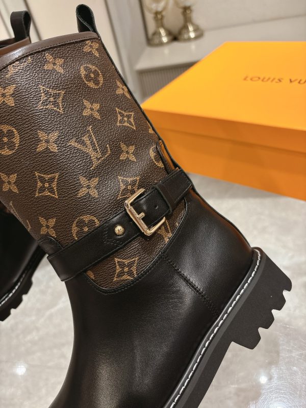 LOUIS VUITTON TERRITORY FLAT ANKLE BOOT MONOGRAM BROWN