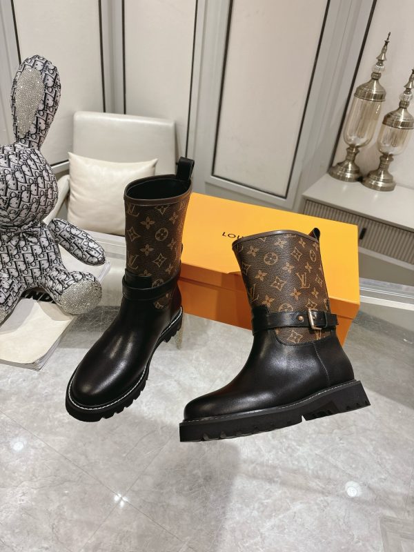 LOUIS VUITTON TERRITORY FLAT ANKLE BOOT MONOGRAM BROWN