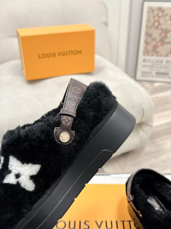 LOUIS VUITTON ASPEN COMFORT CLOG BLACK 1ADC2R