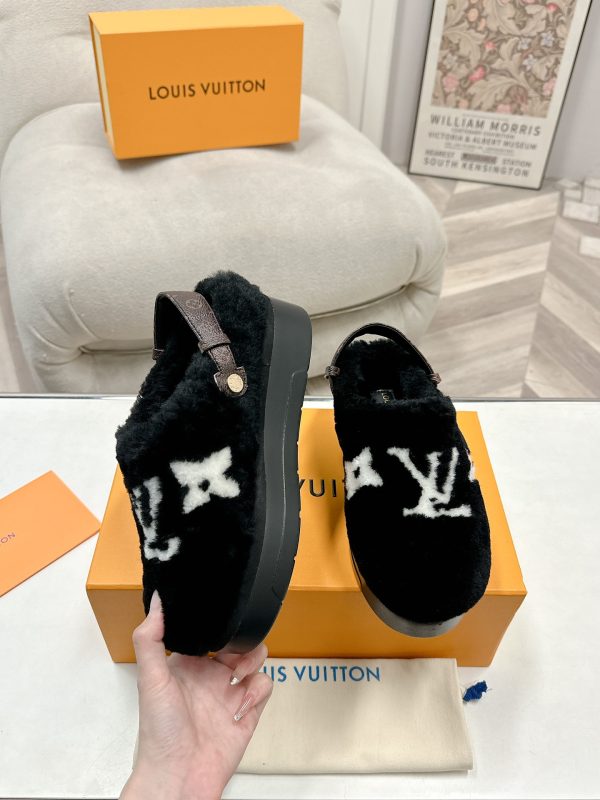 LOUIS VUITTON ASPEN COMFORT CLOG BLACK 1ADC2R