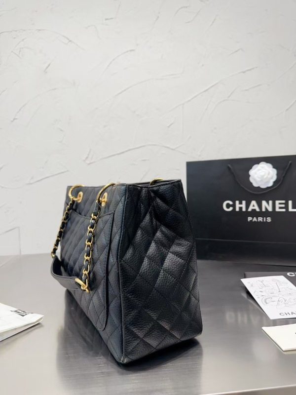 Chanel Vintage CC Chain ToteLarge Black New 2