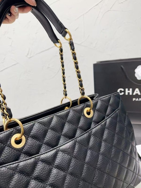 Chanel Vintage CC Chain ToteLarge Black New 2