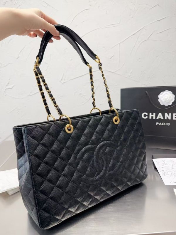 Chanel Vintage CC Chain ToteLarge Black New 2