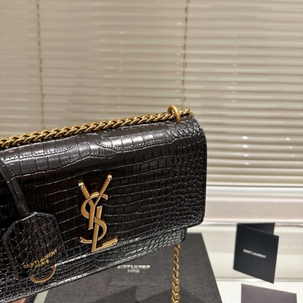 SAINT LAURENT SUNSET MEDIUM IN CROCODILE EMBOSSED LEATHER BLACK 22CM 442906DND0J1000