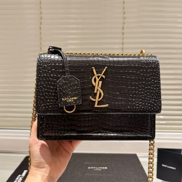 SAINT LAURENT SUNSET MEDIUM IN CROCODILE EMBOSSED LEATHER BLACK 22CM 442906DND0J1000