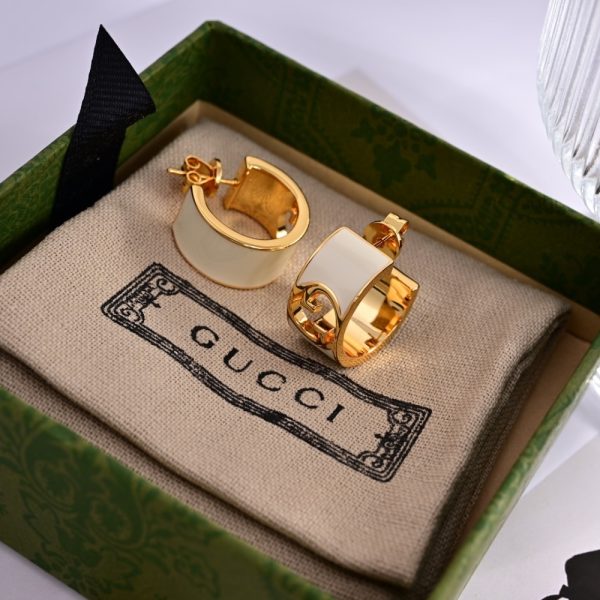 GUCCI BLONDIE ENAMEL HOOP EARRINGS IVORY ENAMEL 796764 J1630 8078