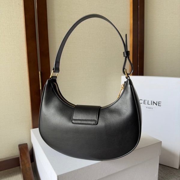 CELINE AVA TRIOMPHE SOFT BAG IN SMOOTH CALFSKIN
 BLACK