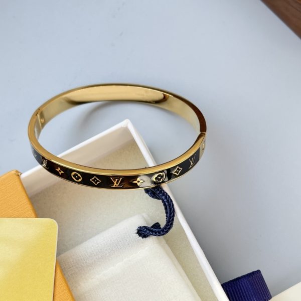 LOUIS VUITTON GOLD PLATED BRACELET