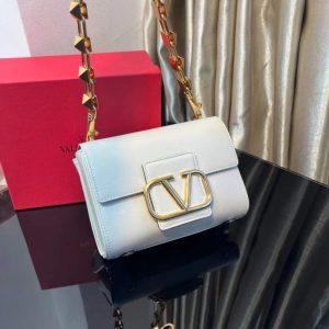 VALENTINO STUD SIGN GRAINY CALFSKIN SHOULDER BAG IN WHITE 2W2B0J96CPDI16