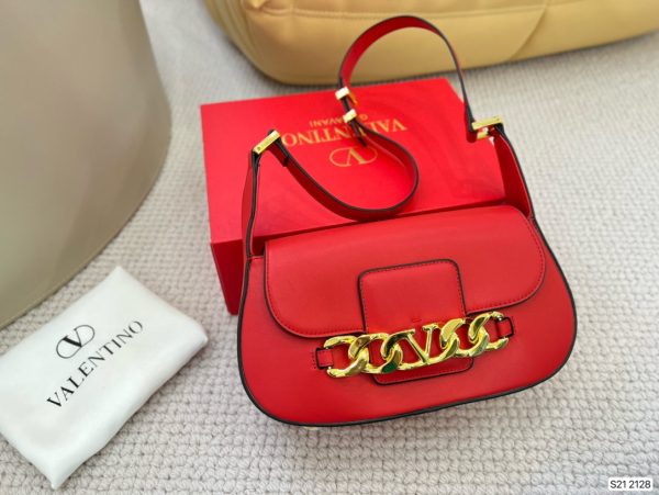 VALENTINO LOGO CHAIN SHOULDER BAG IN RED CALFSKIN