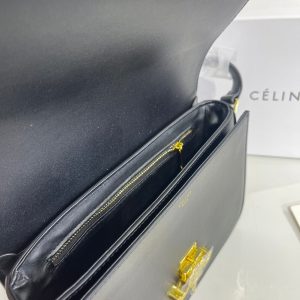 CELINE TEEN TRIOMPHE BAG IN SHINY CALFSKIN BLACK 18CM 188423BF438NO