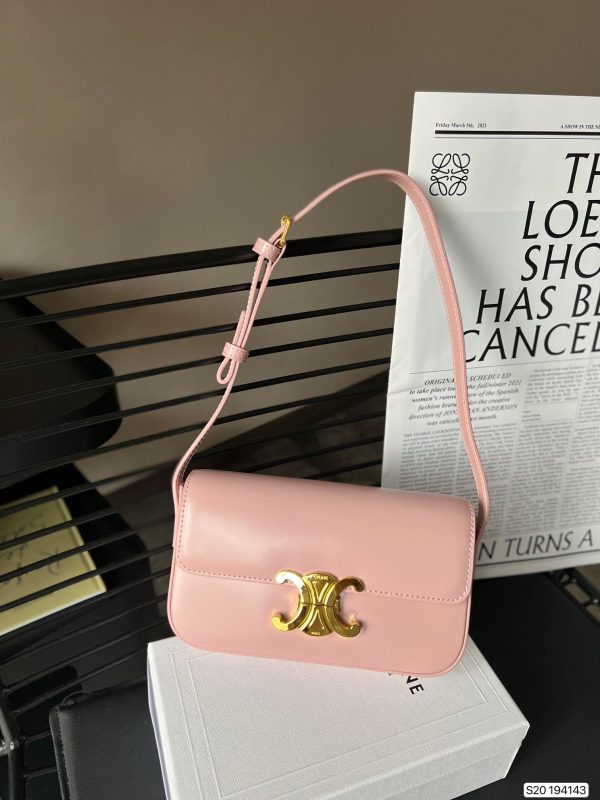 CELINE SHOULDER BAG TRIOMPHE IN SHINY CALFSKIN LIGHT PINK 18CM