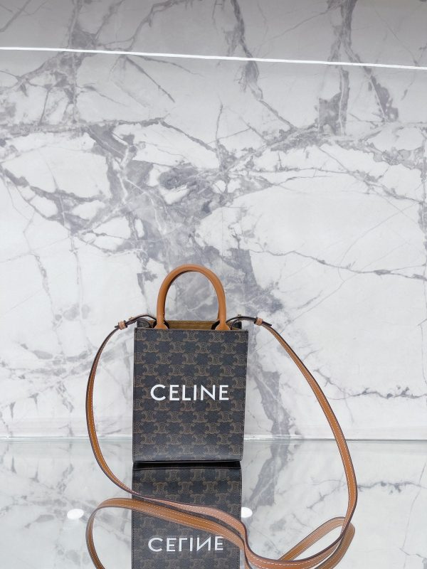 CELINE MINI VERTICAL CABAS IN TRIOMPHE CANVAS AND CALFSKIN WITH PRINT 20CM 194372BZK04LU