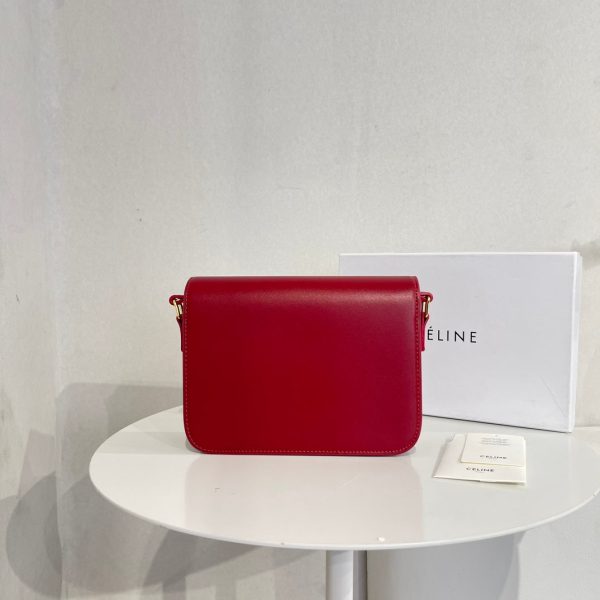 CELINE TEEN TRIOMPHE BAG IN SHINY CALFSKIN RED 18 CM