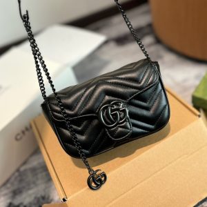 GUCCI GG MARMONT BELT BAG BLACK 16CM 699757 UM8KV 1000