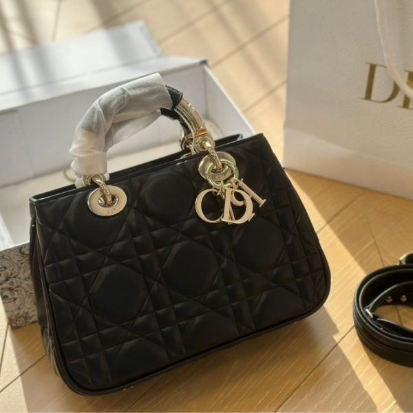 DIOR LADY 95.22 MEDIUM HANDBAG BLACK 25CM