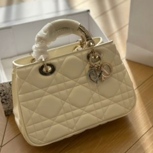 DIOR LADY 95.22 MEDIUM HANDBAG LATTE 25CM