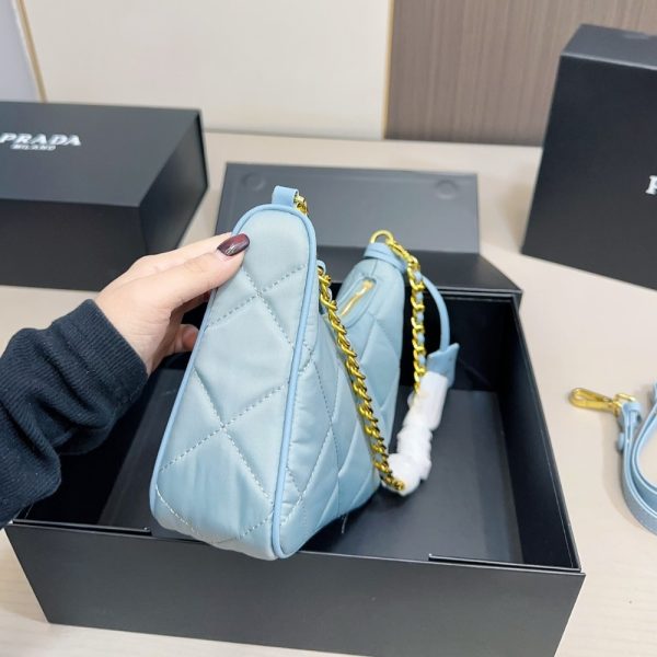 PRADA RE EDITION 1995 CHAÎNE RE NYLON MINI BAG BLUE 22CM 1BC204 2AOS F0237 V QOO