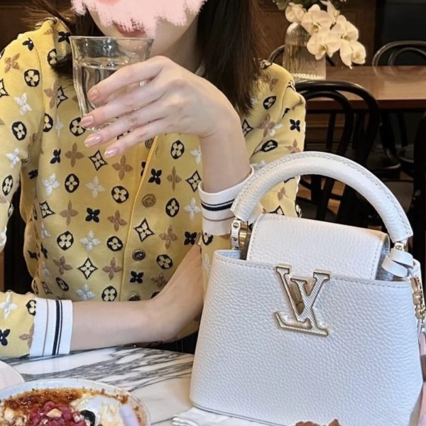 LOUIS VUITTON CAPUCINES MINI BAG SNOW WHITE 20CM M21416