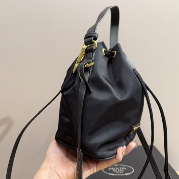 PRADA RE EDITION 1978 RE NYLON MINI BAG BLACK 16CM 1BE067 R064 F0002 V WOM