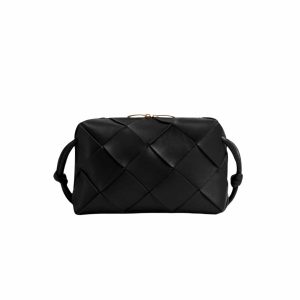 BOTTEGA VENETA SMALL CASSETTE CAMERA BAG MXN 52 400 BLACK 18CM 709417VCQC28425