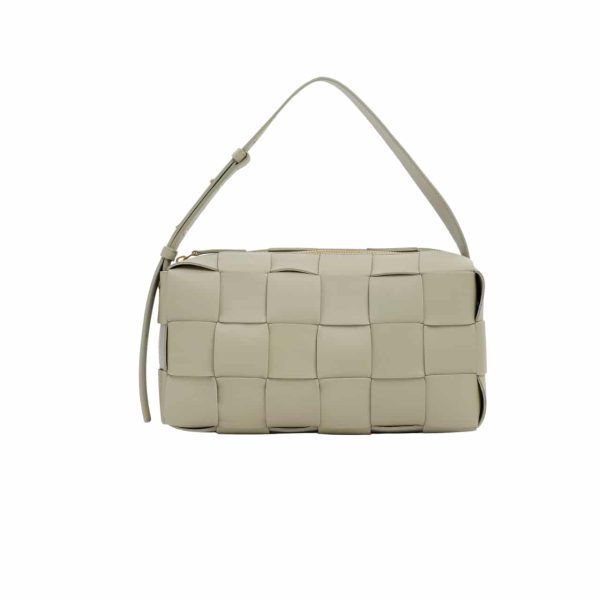 BOTTEGA VENETA BRICK CASSETTE INTRECCIO LEATHER SHOULDER BAG TRAVERTINE 28CM