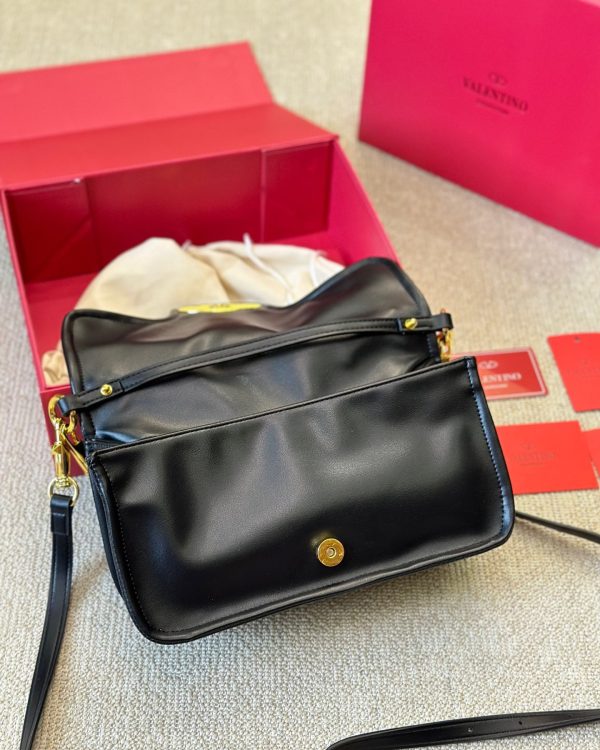 VALENTINO GARAVANI VLOGO 1960 NAPPA LEATHER SHOULDER BAG BLACK 28CM 4W0B0N48ZFJ 0NO