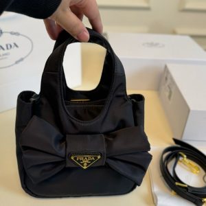 PRADA PADDED RE NYLON MINI BAG WITH BOW BLACK 19CM 1BA359 RP0C F0002 V OXO