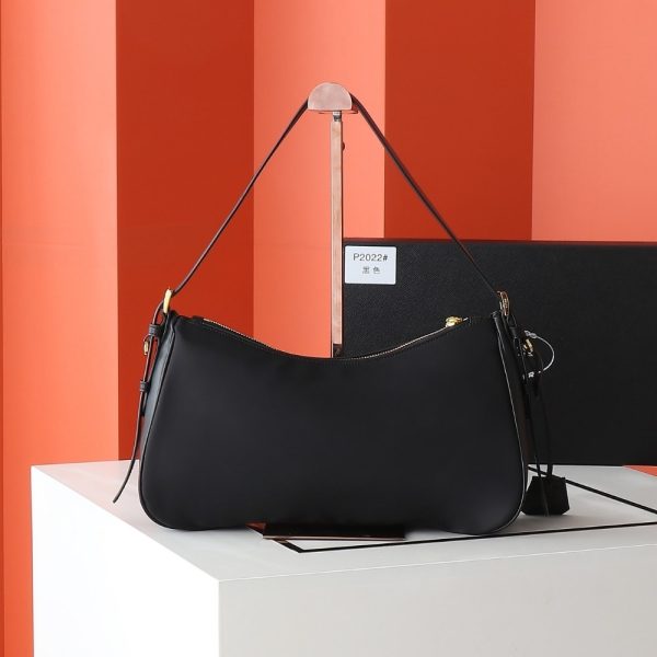 PRADA AIMÉE LARGE RE NYLON SHOULDER BAG WITH PADLOCK BLACK 34CM 1BC232 2C8Q F0002 V ODO