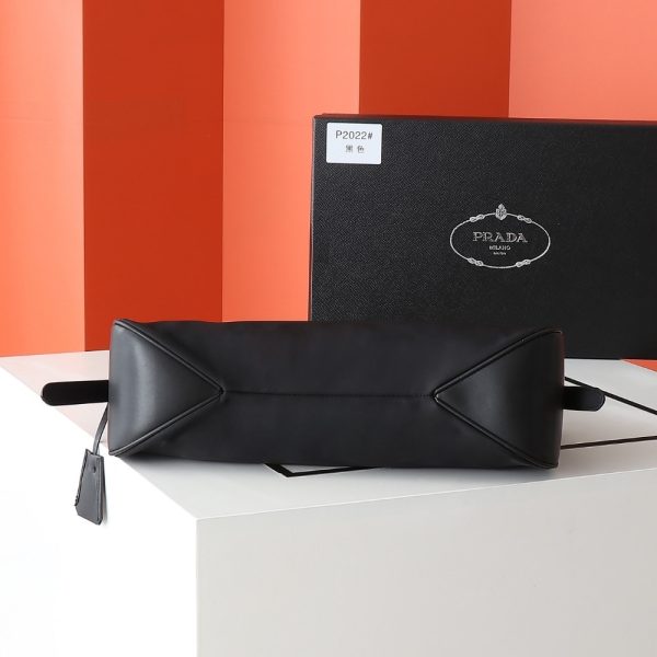 PRADA AIMÉE LARGE RE NYLON SHOULDER BAG WITH PADLOCK BLACK 34CM 1BC232 2C8Q F0002 V ODO