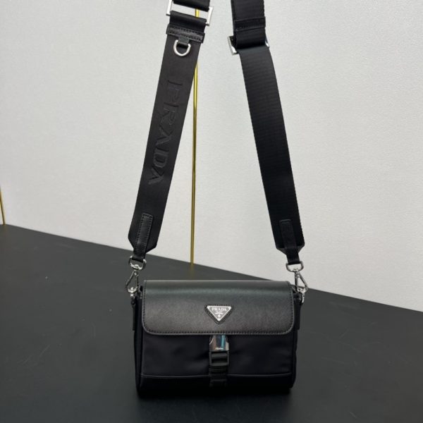 PRADA RE NYLON AND SAFFIANO SHOULDER BAG BLACK 20CM 2VD053 2DMH F0002 V OOO