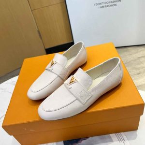 LOUIS VUITTON CAPRI LOAFER IVORY 1AC9DZ