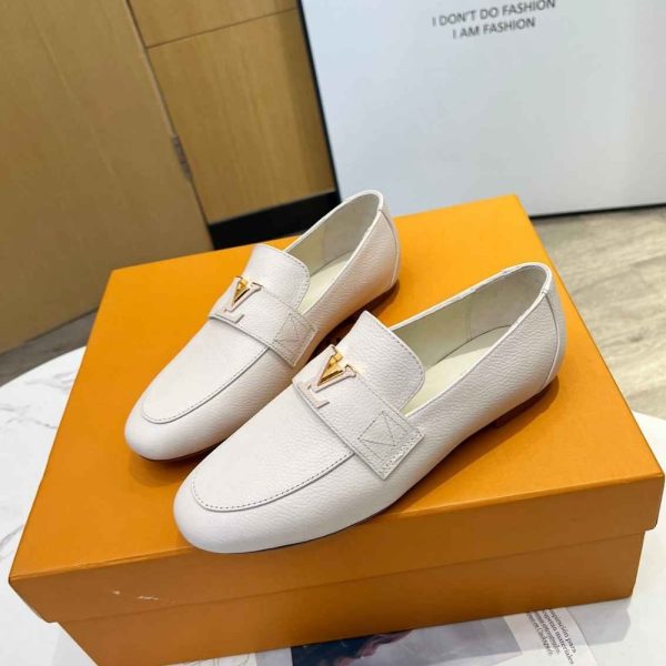 LOUIS VUITTON CAPRI LOAFER IVORY 1AC9DZ