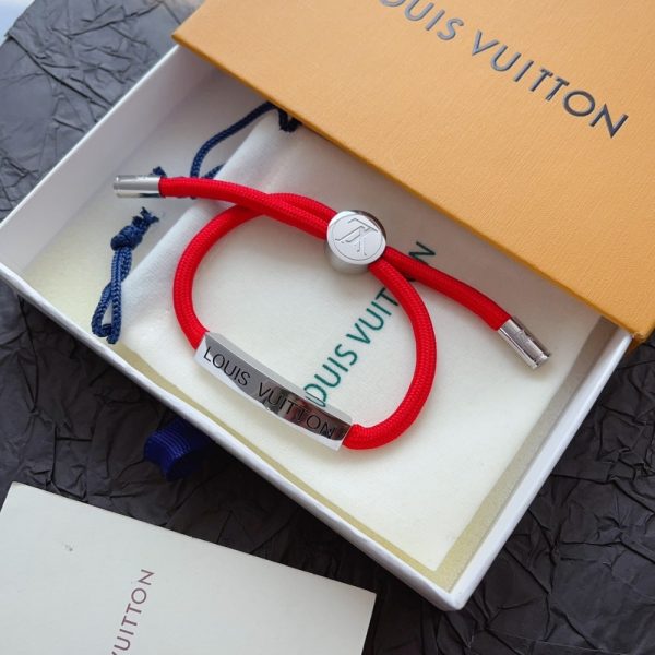LOUIS VUITTON SPACE BRACELET RED M00274