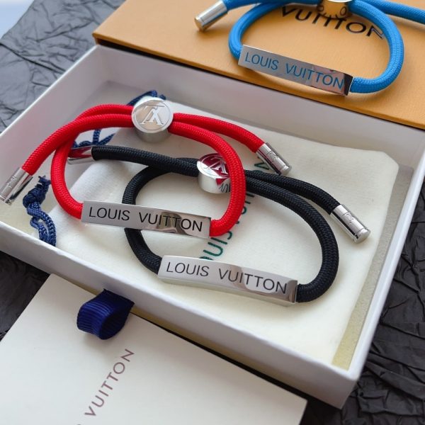 LOUIS VUITTON SPACE BRACELET BLACK M00273