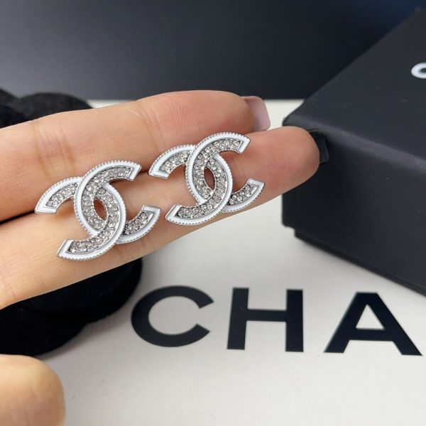 CHANEL STUD EARRINGS SILVER WHITE AND CRYSTAL ABE867 B19263 NADDV